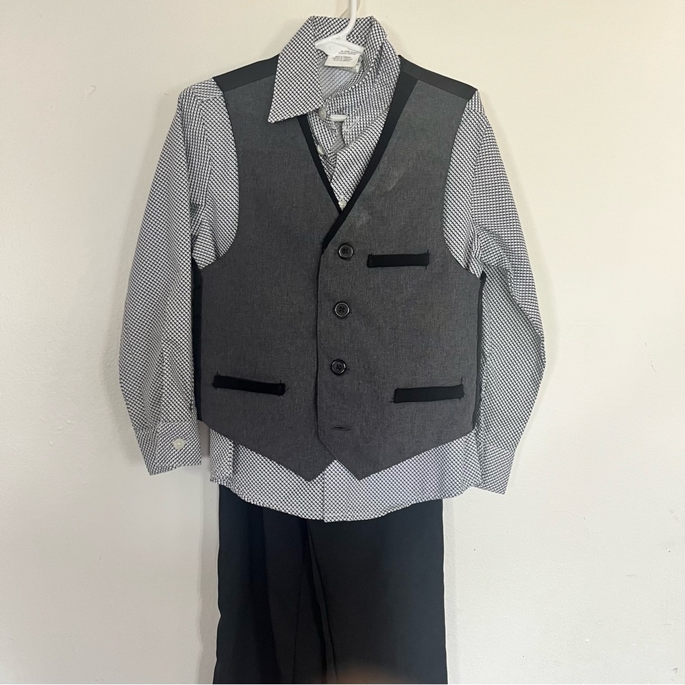 Gray and Black Vest with Striped Shirt 5T w/ Pants Size 6